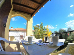 beach front 6 guests excellent services\fronte spiaggia 6 ospiti tutti i servizi